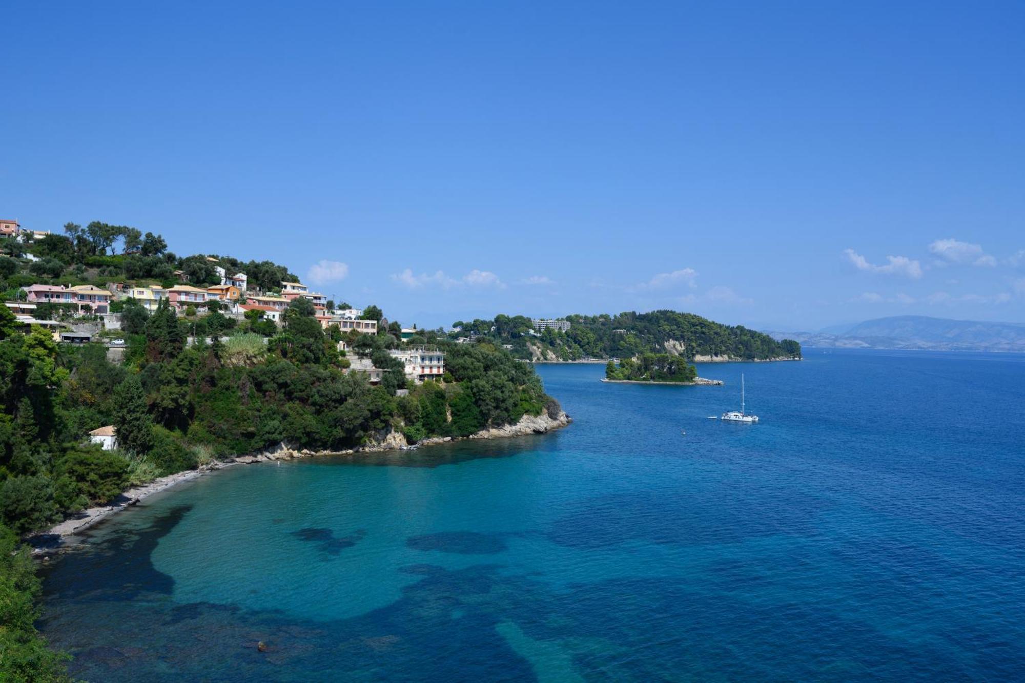 Ray Hotel Corfu Perama  Exterior photo